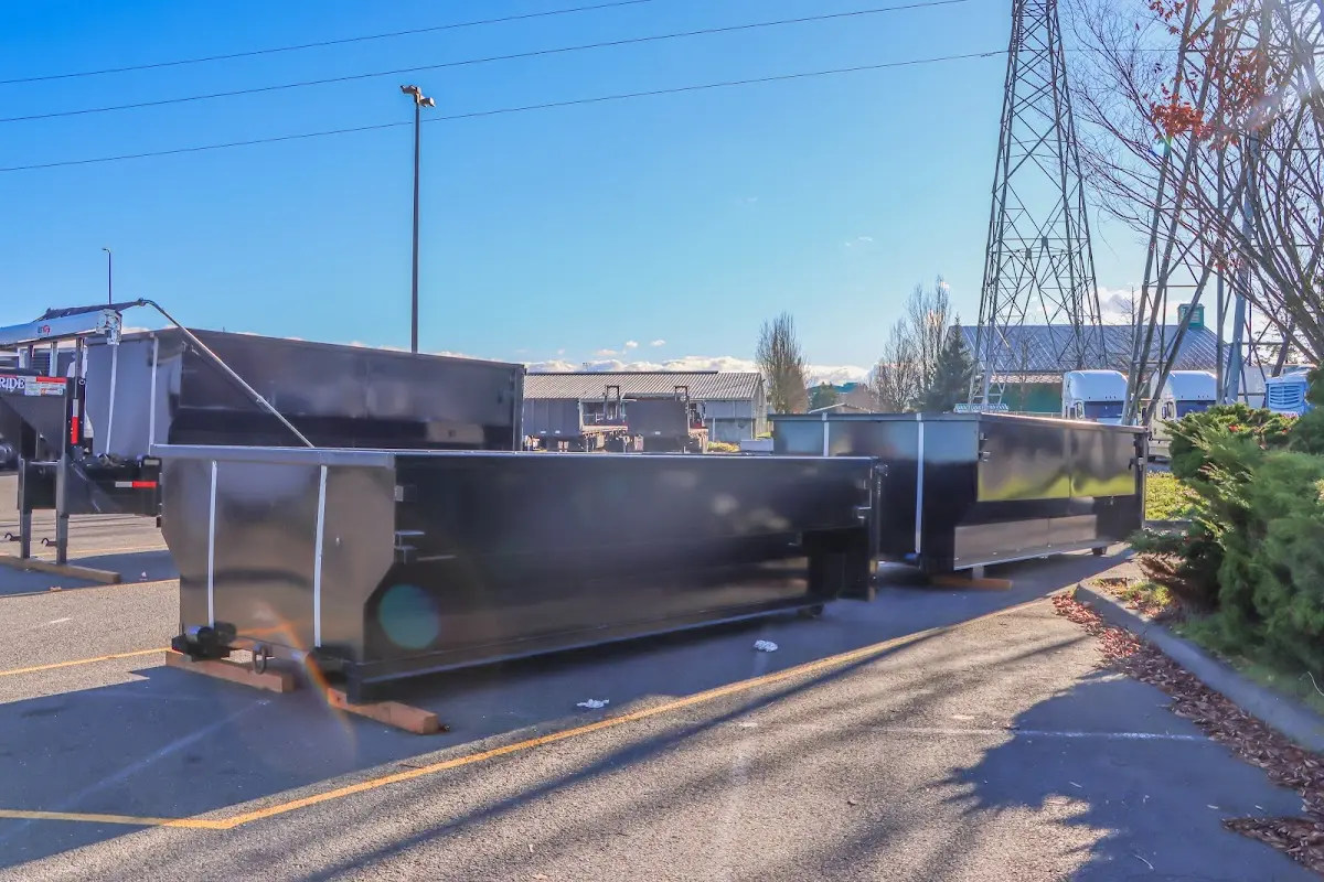 Professional dumpster rental and junk removal service in La CaÃÂ±ada Flintridge