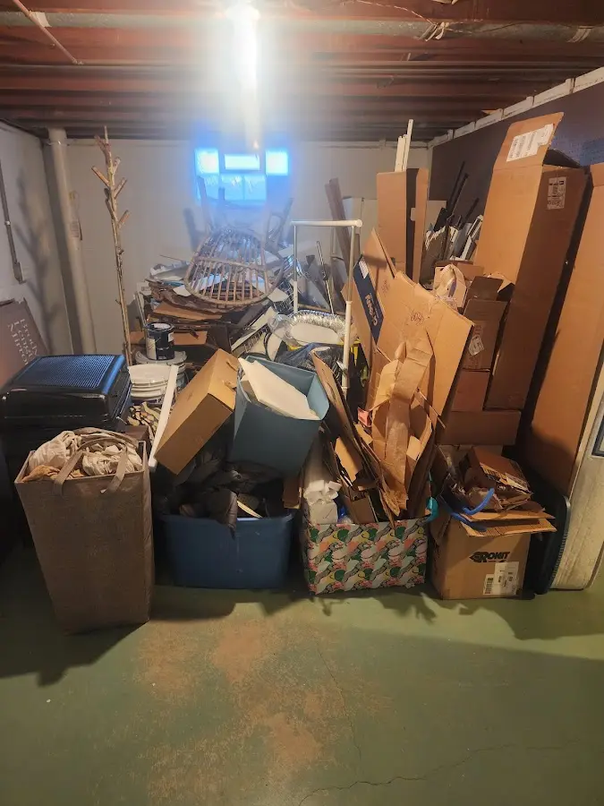 Roll-off dumpster container at job site for 4 Yard Dumpster Rental in La CaÃÂ±ada Flintridge